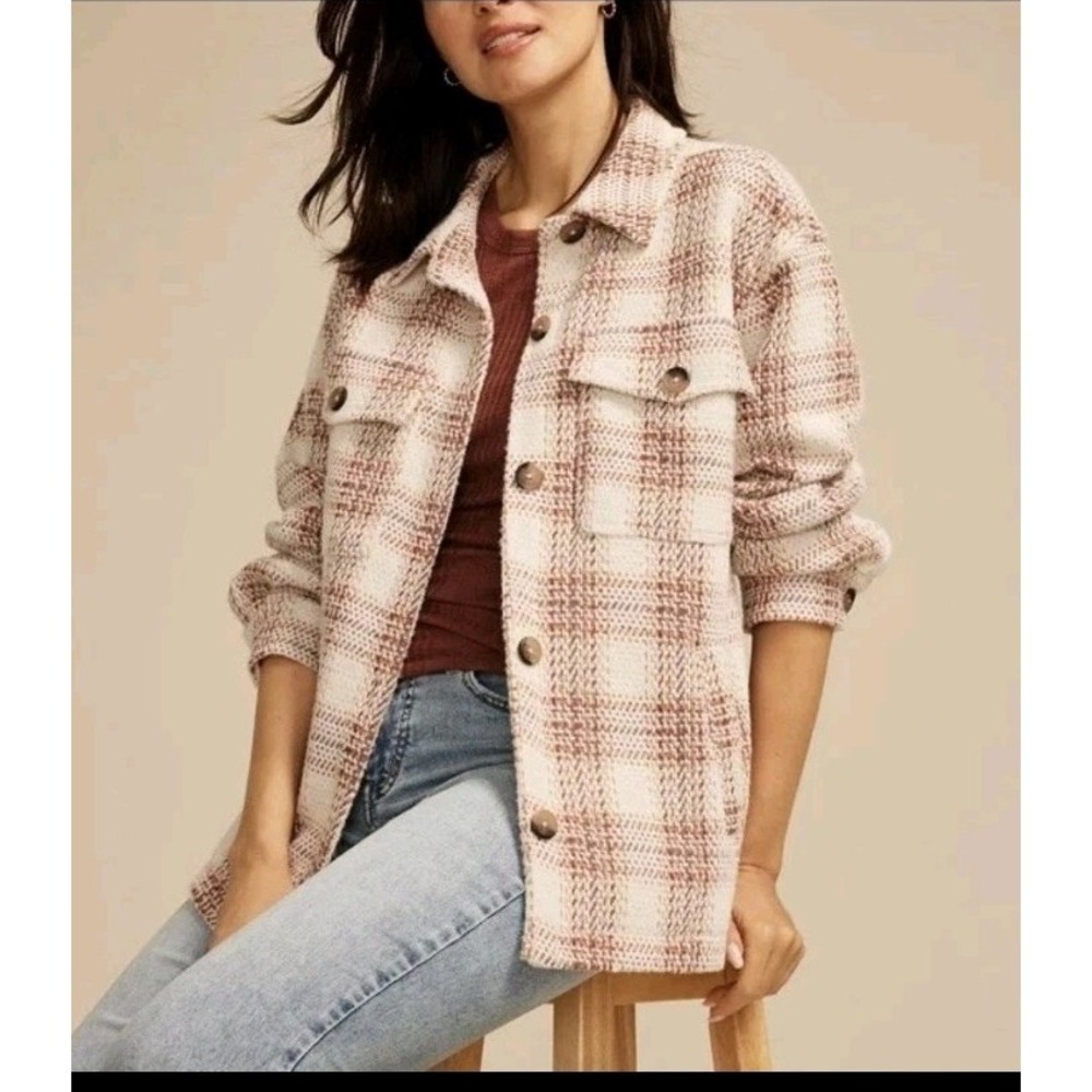 Maurices Soft Pink Plaid Shacket Fall Fuzzy Layering Top Womens Size M